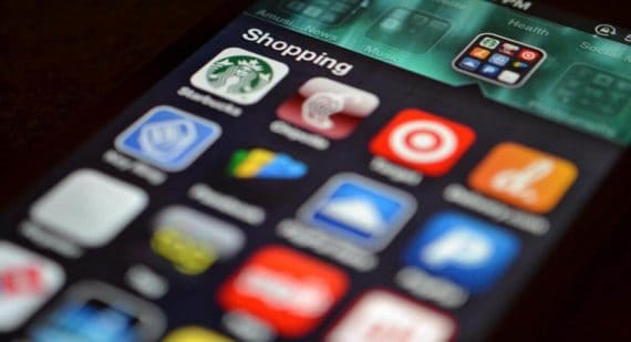Shopping apps on smartphone